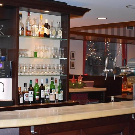 Hotel Alte Post Остбеверн Экстерьер фото